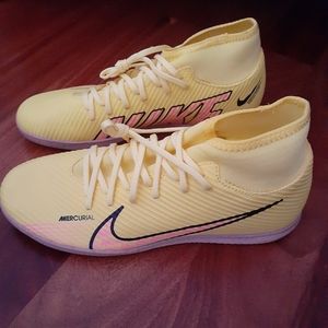 Nike Mercurial Superfly 9 indoor soccer shoes